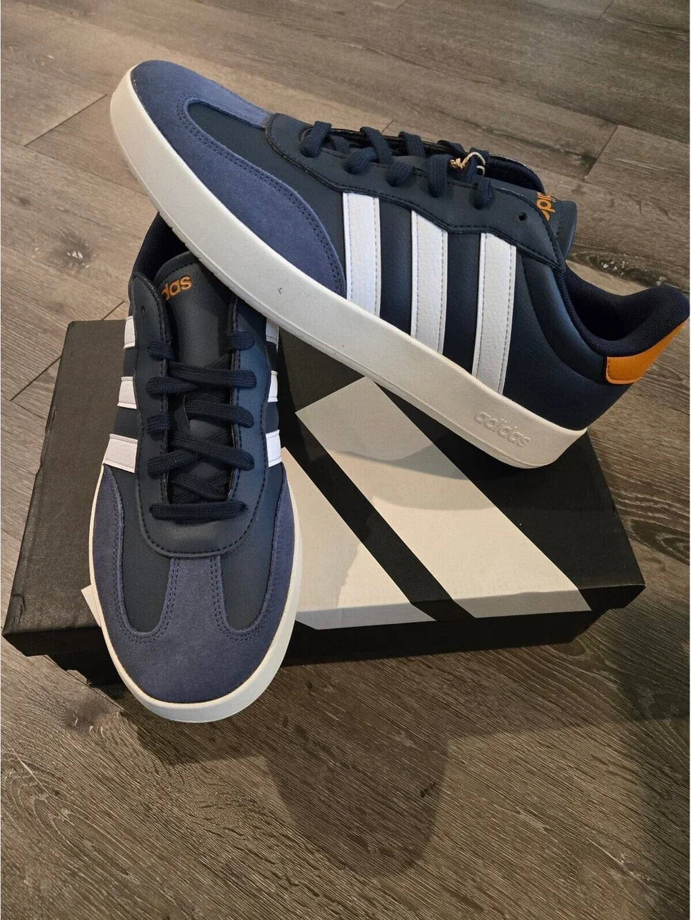 adidas Barreda JI2310 Mens 11.5 Navy White Orange New Box